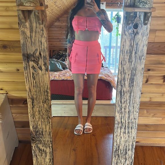 Fashion Nova set skirt and top strapless cargo - Picture 9 of 14